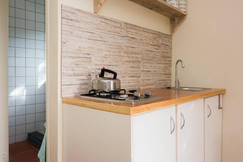 Smileys Apartment And Car Rental Willemstad Esterno foto
